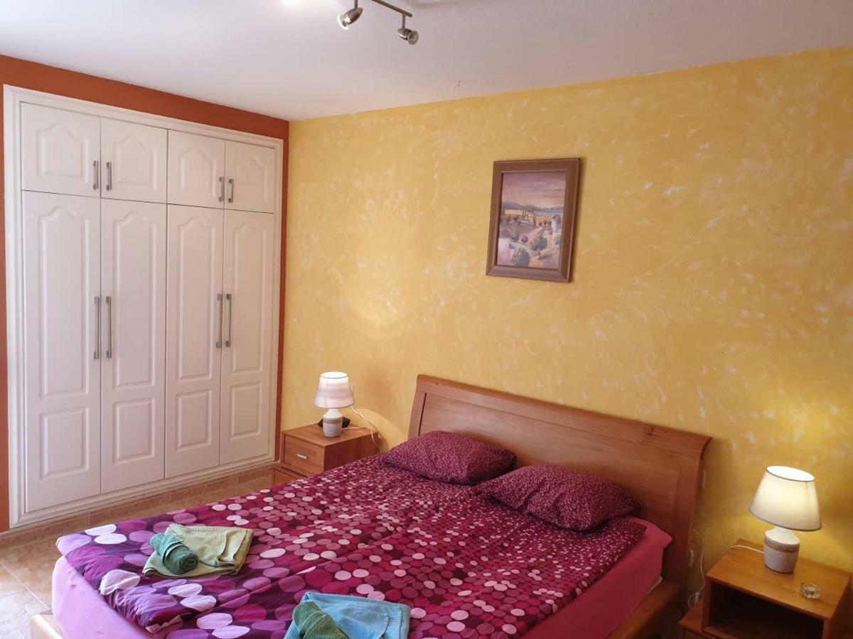 Villa Roque Del Conde With Private Pool, Terrace With Fantastic Sea Views, Wifi, Garden, Garage Adeje Exteriér fotografie