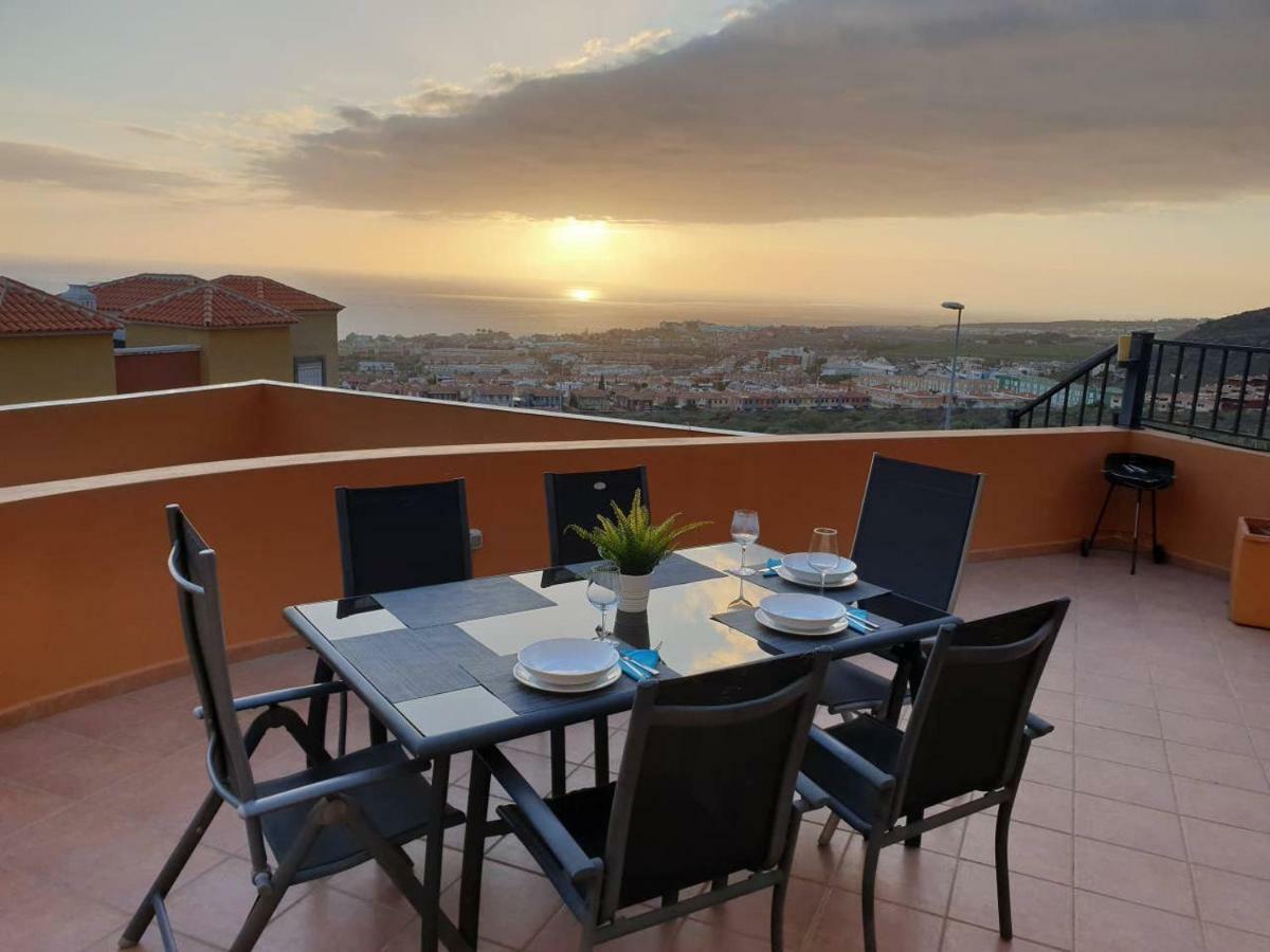 Villa Roque Del Conde With Private Pool, Terrace With Fantastic Sea Views, Wifi, Garden, Garage Adeje Exteriér fotografie